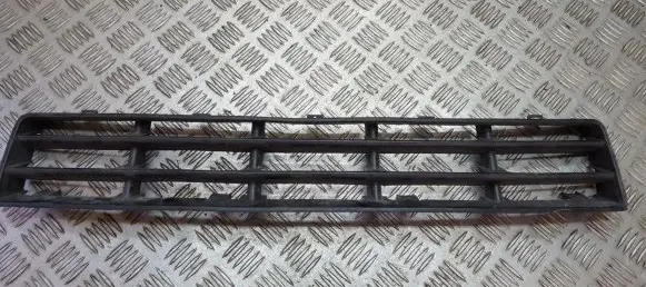 Volkswagen Golf IV Front bumper lower grill 1J0853677