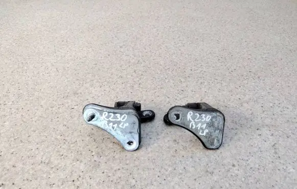 Mercedes-Benz SL R230 Front door lower hinge 