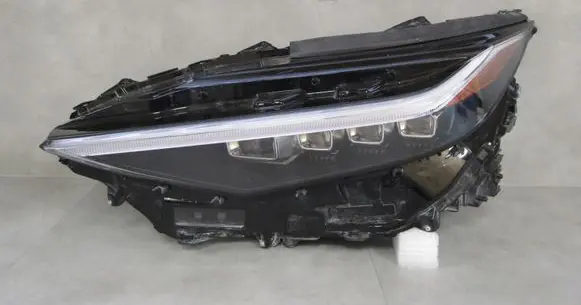 Toyota bZ4X Headlight/headlamp