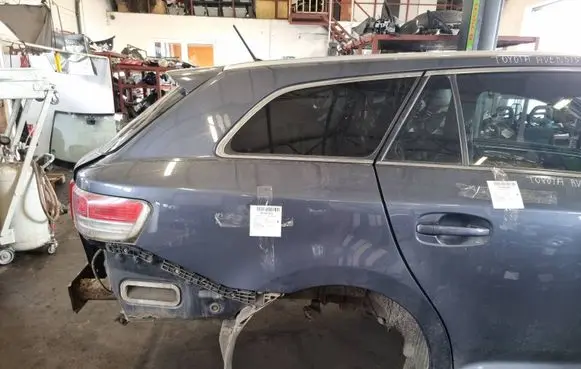 Toyota Avensis T270 Rear quarter panel 