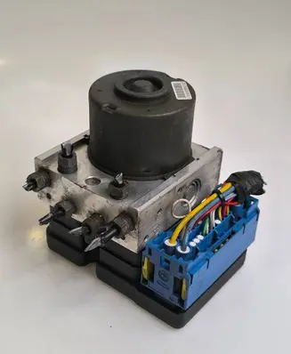 Peugeot 206 ABS Pump 10097011053 10020700024 P5S3B2840Y