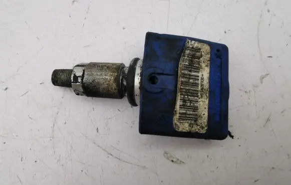 BMW 5 F10 F11 Tire pressure sensor 25461021812