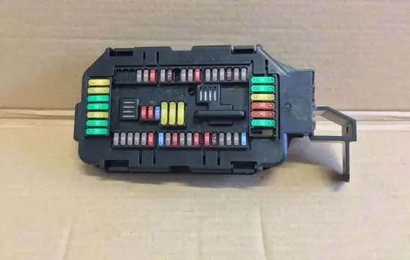BMW X6 F16 Fuse module 9316568