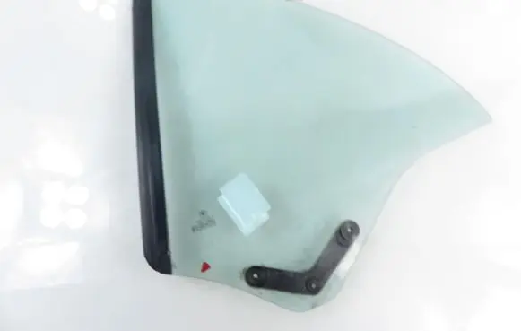 BMW 3 E46 Rear side window
