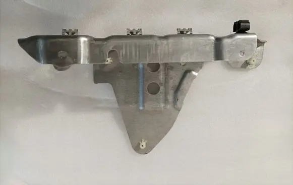 BMW X6 G06 Heat shield in engine bay 74284007428400