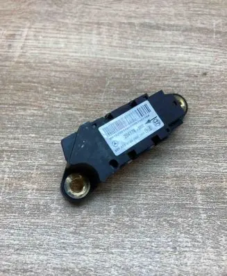 Mercedes-Benz CLS C219 Airbag deployment crash/impact sensor 0018209126
