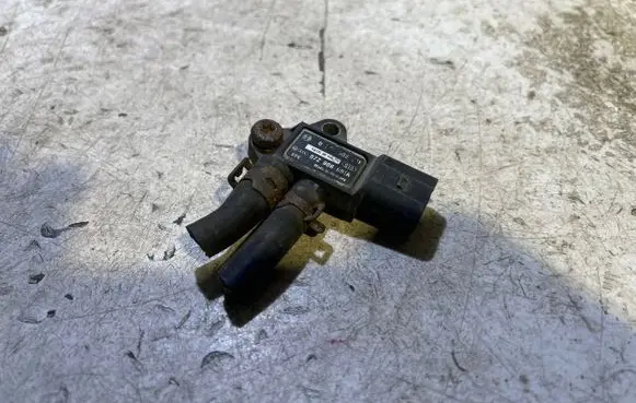 Audi A6 S6 C6 4F Exhaust gas pressure sensor 07Z906051A 0281002711