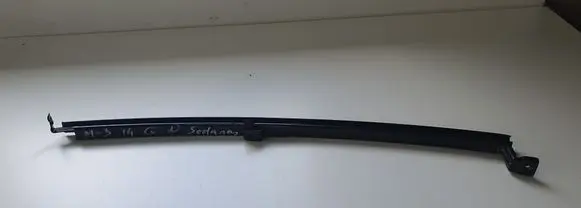 Mazda 3 II Rear door windshield rail 