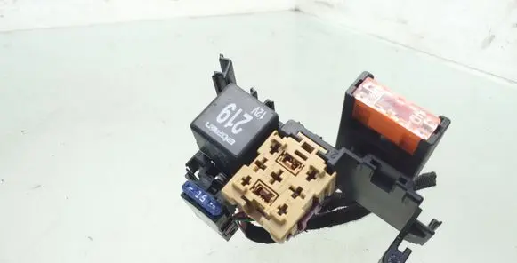 Audi A4 S4 B5 8D Other relay 8A0937530 219 443951253AA