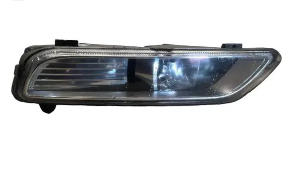 Volkswagen PASSAT B7 Front fog light 17662402 176623