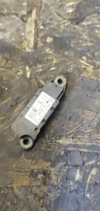 Mercedes-Benz CLC CL203 Airbag deployment crash/impact sensor 204128002