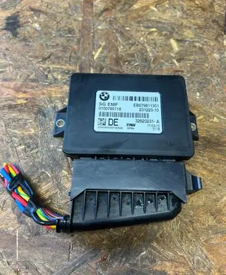 BMW X3 F25 Hand brake control module 6798113