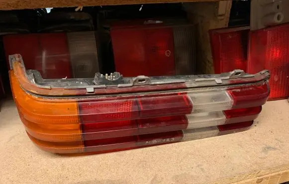 Mercedes-Benz E W123 Rear/tail lights 22064R