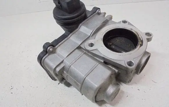 Nissan Micra Electric throttle body valve SERA57602