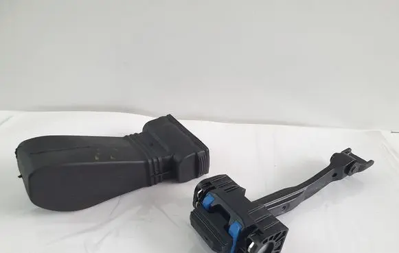 Audi A6 S6 C7 4G Front door check strap stopper 4G0837249 4G0837267
