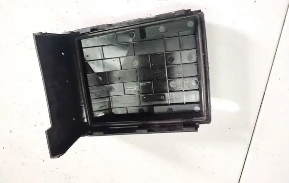Skoda Superb B6 (3T) Fuse box cover 1K0937132 1K0.937.132