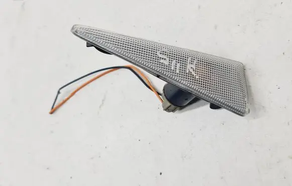 Renault Scenic II - Grand scenic II Front fender indicator light 8200027150