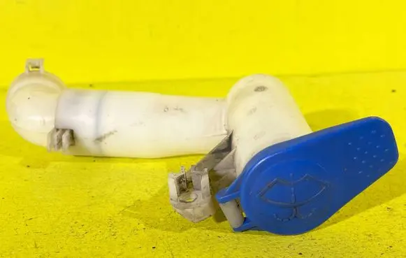 Ford Mondeo MK IV Lamp washer fluid tank RZ4R4P2K2