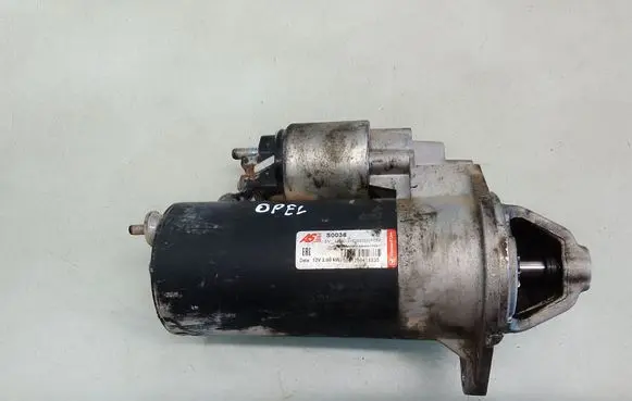 Opel Zafira A Starter motor S0036