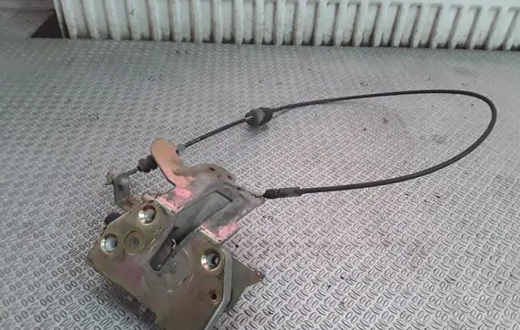 Mazda MPV Sliding door lock 