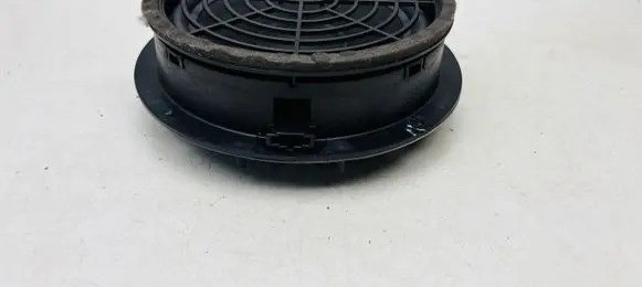 Audi Q3 8U Front door speaker 8R0035415
