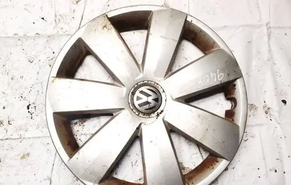 Volkswagen PASSAT B7 R16 wheel hub/cap/trim 1t0601147e