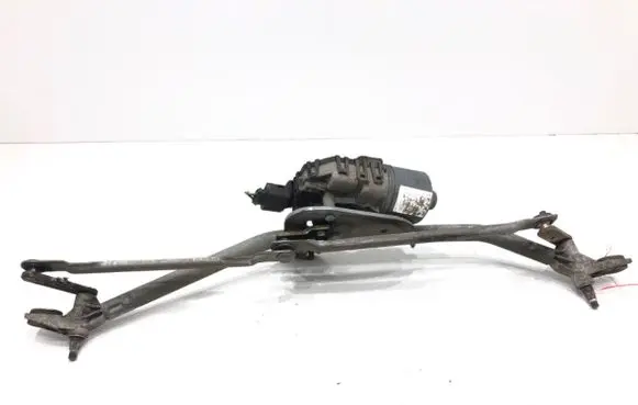 Front wiper linkage and motor