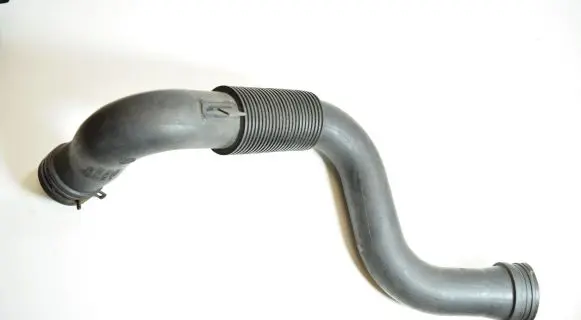 Audi A2 Air intake hose/pipe 8Z0129627