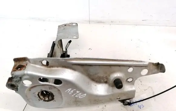 Audi 80 90 B3 Radiator support slam panel