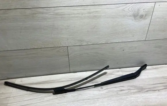 DS Automobiles 3 Crossback Windshield/front glass wiper blade 9822931680