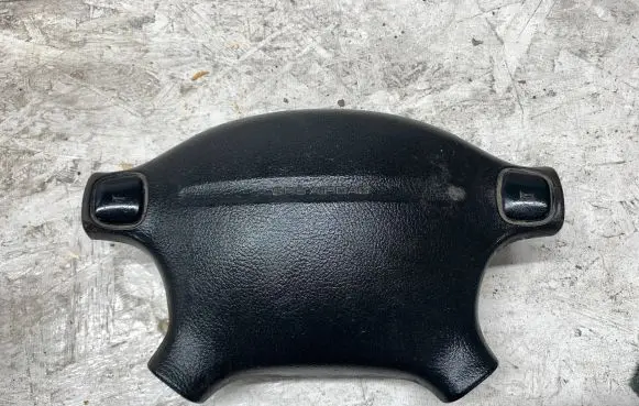 Mazda 626 Steering wheel airbag