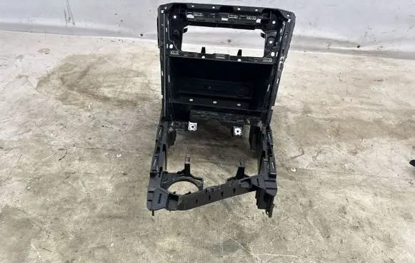 Volkswagen Tiguan Center console 5NB863241G 5Q0035726J