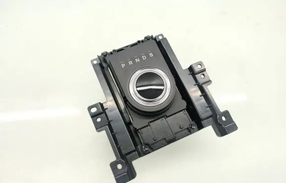 Land Rover Discovery Sport Gear selector FK72045B28A HJ3214C559AB