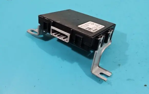 Suzuki Swift II Central body control module 36780-68L03 IMPRK1384141