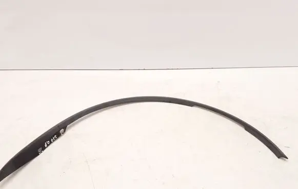 Volvo S40, V40 Front arch trim 819041