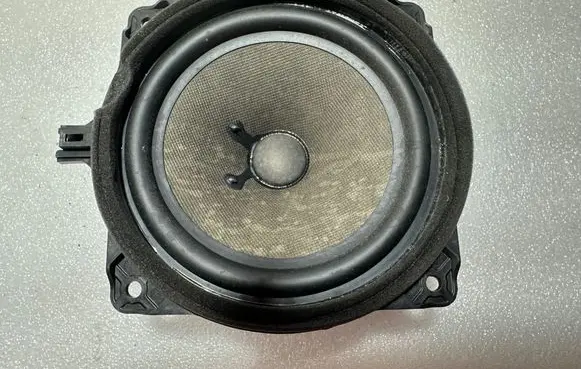 Hyundai i40 Front door speaker 963303V000 SZD3 S910514
