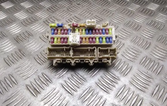 Nissan Qashqai Fuse module 4EB0A