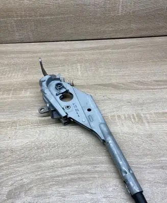 BMW 5 E39 Hand brake release handle 1163157
