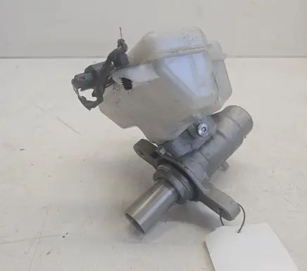 Jaguar XE Master brake cylinder 03350885651