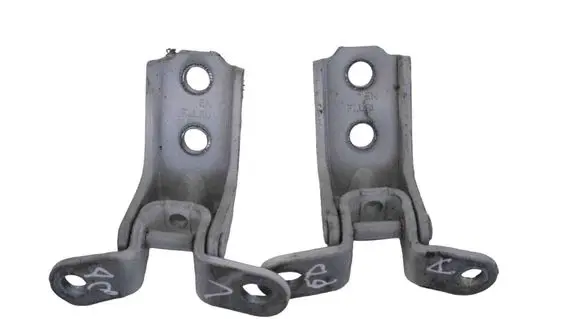 Hyundai Santa Fe Front door upper hinge