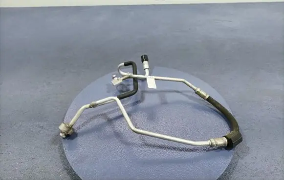Audi Q7 4M Air conditioning (A/C) pipe/hose 4M1820720K