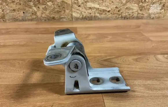 Opel Meriva B Front door upper hinge 300DCD2E