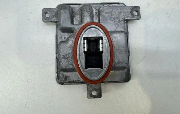 BMW 5 F10 F11 Headlight ballast module Xenon 7318327