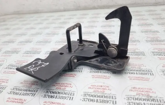 Audi Q7 4L Engine bonnet/hood lock/latch loop/hook 4L0823480