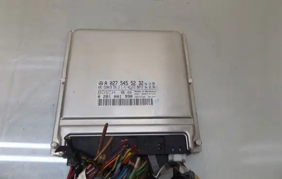 Mercedes-Benz A W168 Engine control unit/module 0281001990