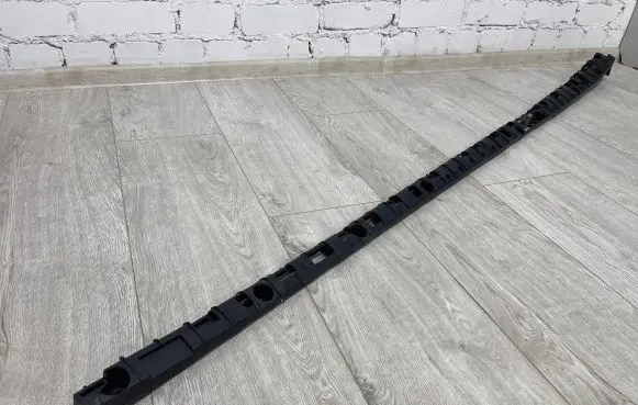 Tesla Model X Sill supporting ledge 104669000B