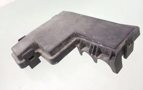 Nissan Qashqai Fuse box cover
