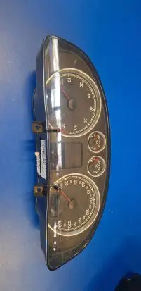 Volkswagen PASSAT B5.5 Speedometer (instrument cluster) 3B0920805 VWZ7Z0Y3049789 1511001229