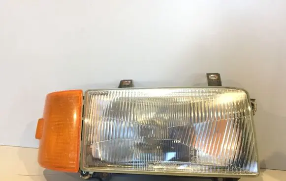 Volkswagen Transporter - Caravelle T4 Headlight/headlamp 701953050 136406 203293H