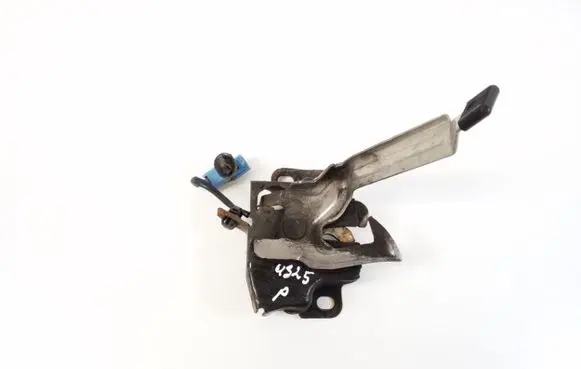 Engine bonnet (hood) release handle